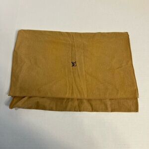 Louis Vuitton dust bag 18 x‎ 13
